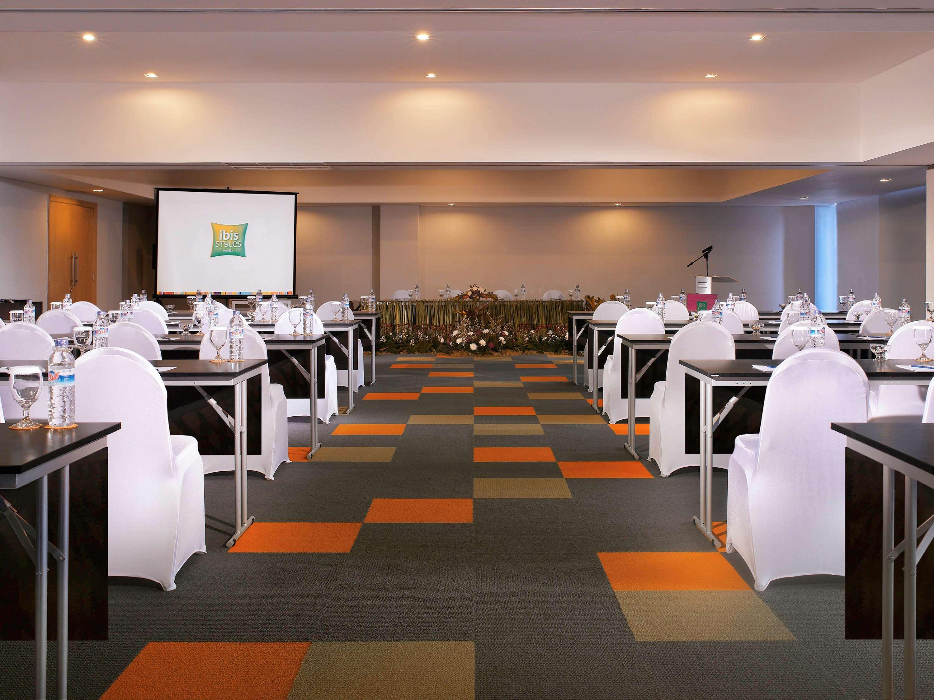 Ibis Styles Bali Benoa Hotel Nusa Dua  Exterior foto