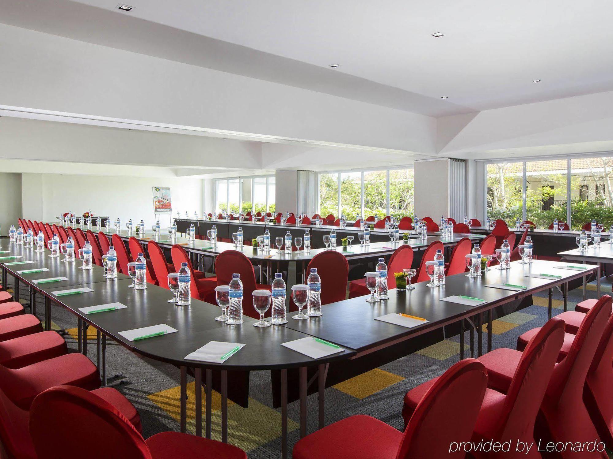 Ibis Styles Bali Benoa Hotel Nusa Dua  Exterior foto