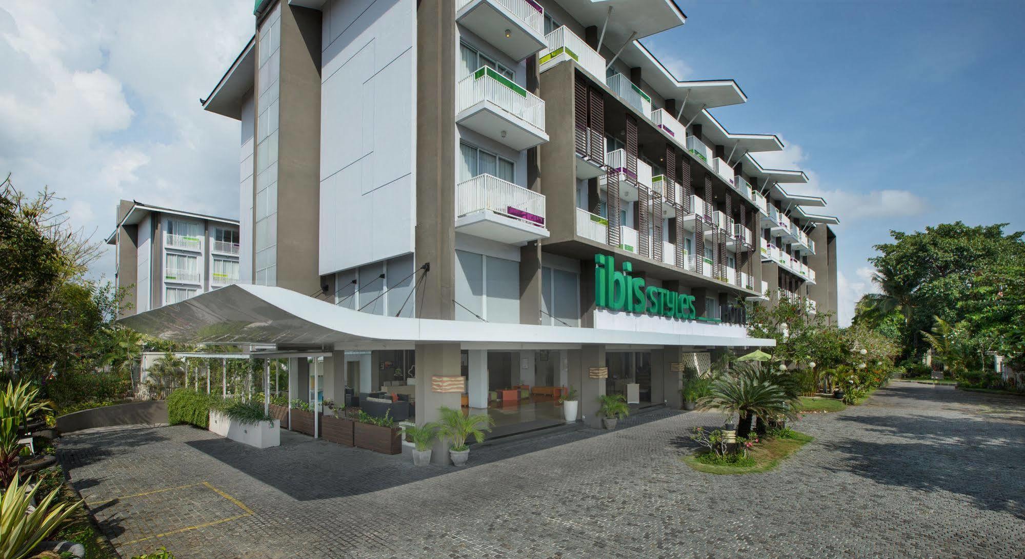 Ibis Styles Bali Benoa Hotel Nusa Dua  Exterior foto
